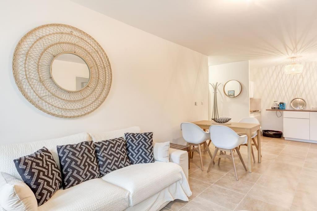 Le Cocon De Chevreuse - Appartement 3 Etoiles Saint-Rémy-lès-Chevreuse エクステリア 写真