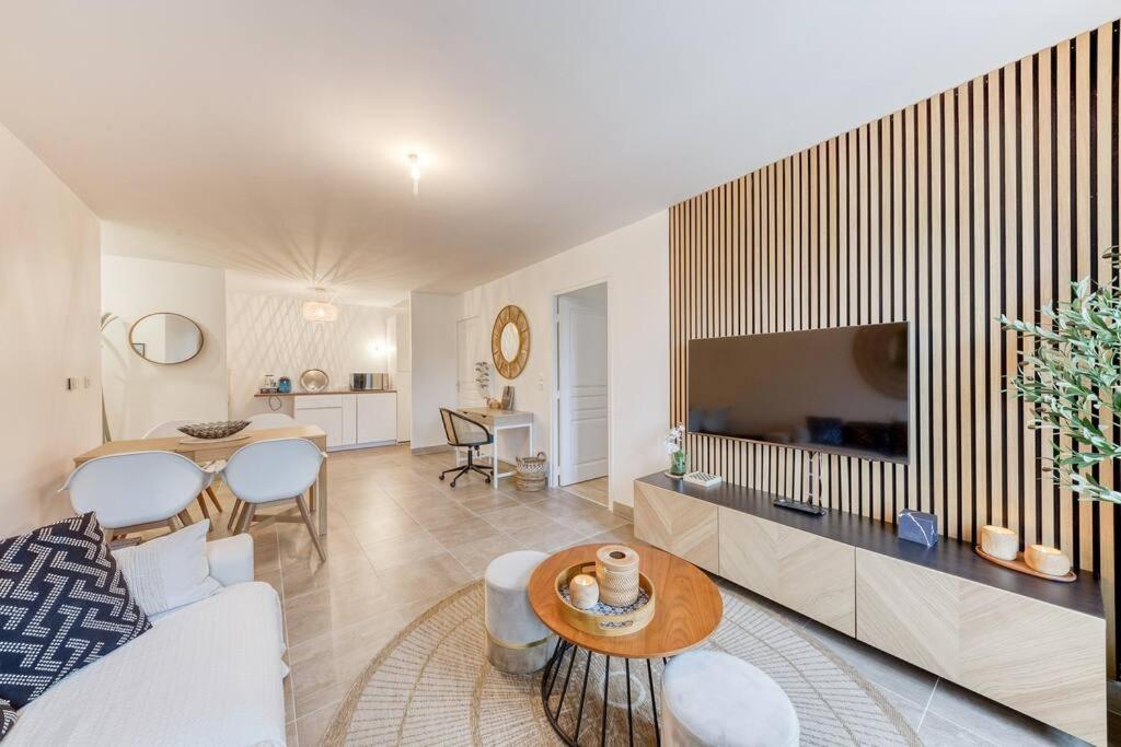 Le Cocon De Chevreuse - Appartement 3 Etoiles Saint-Rémy-lès-Chevreuse エクステリア 写真